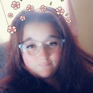 Meet your Posher, Amber